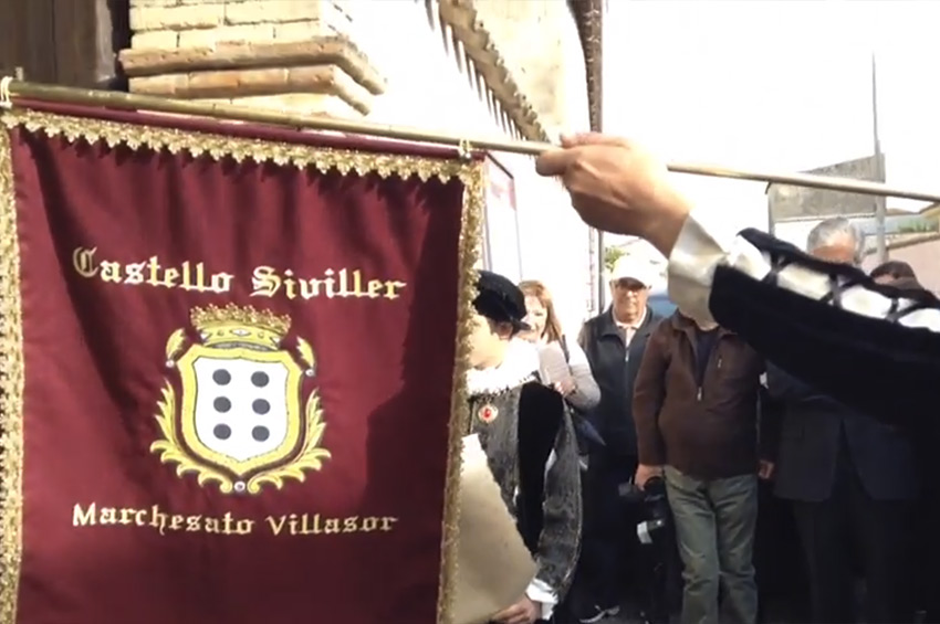 Il castello di Siviller diventa "Castello d'Italia". Il servizio della cerimonia